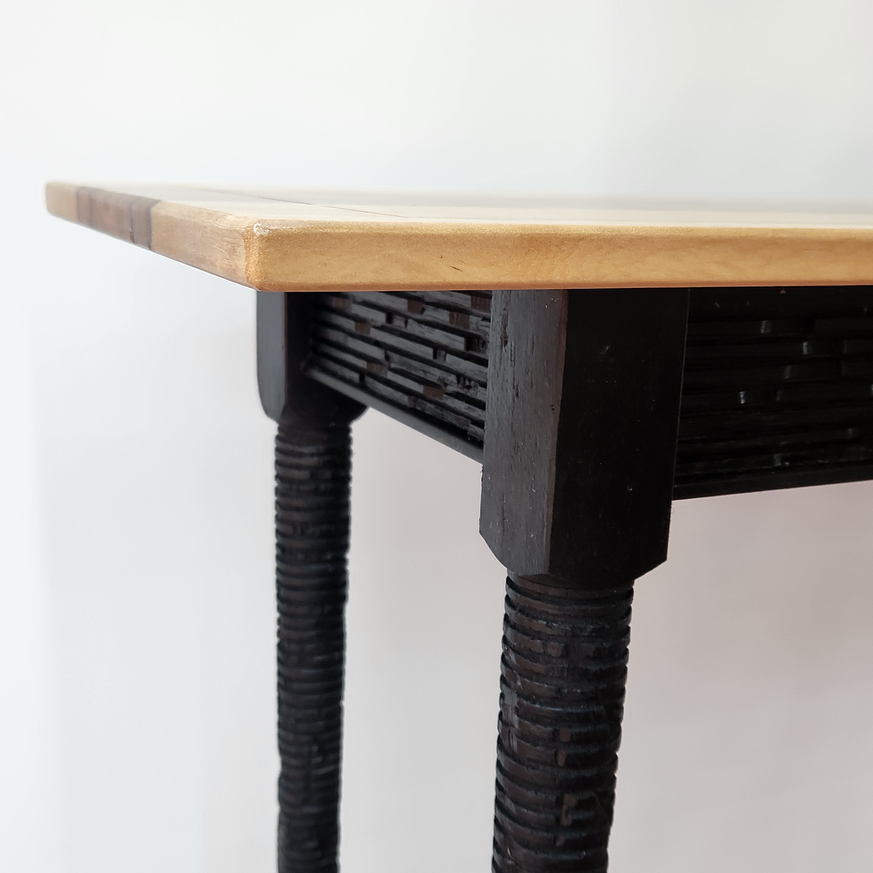 Broken Ring Textured Hall Table