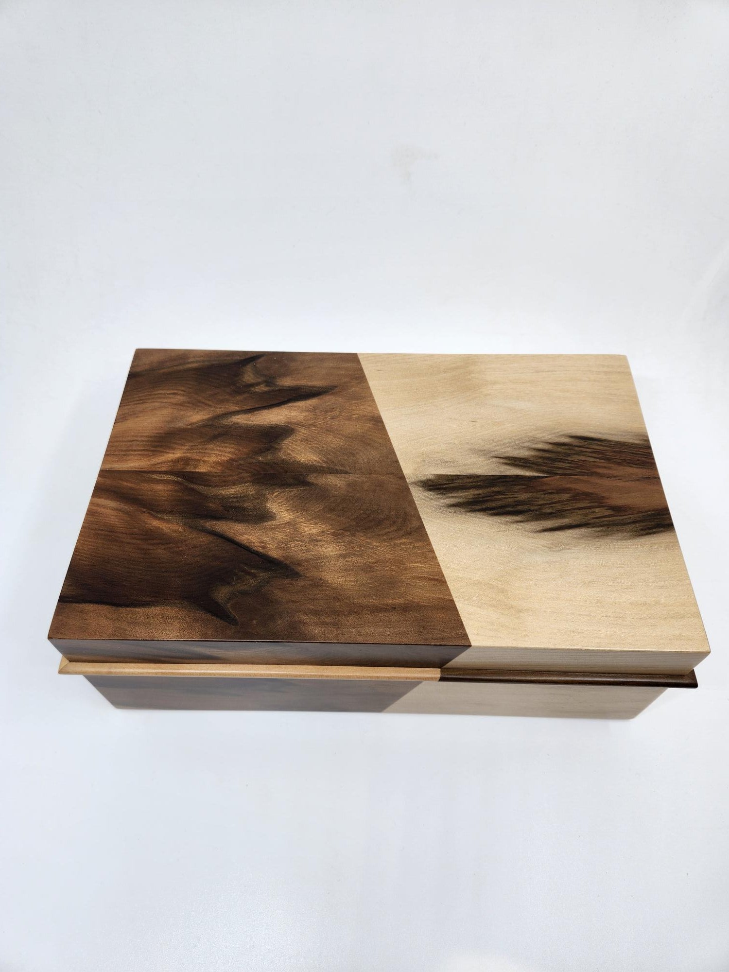 Blackheart Sassafras Box