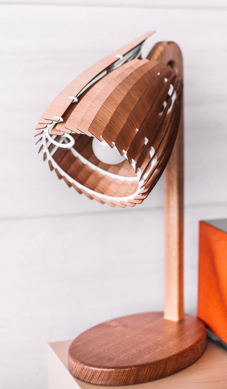 Conus Desk Lamp