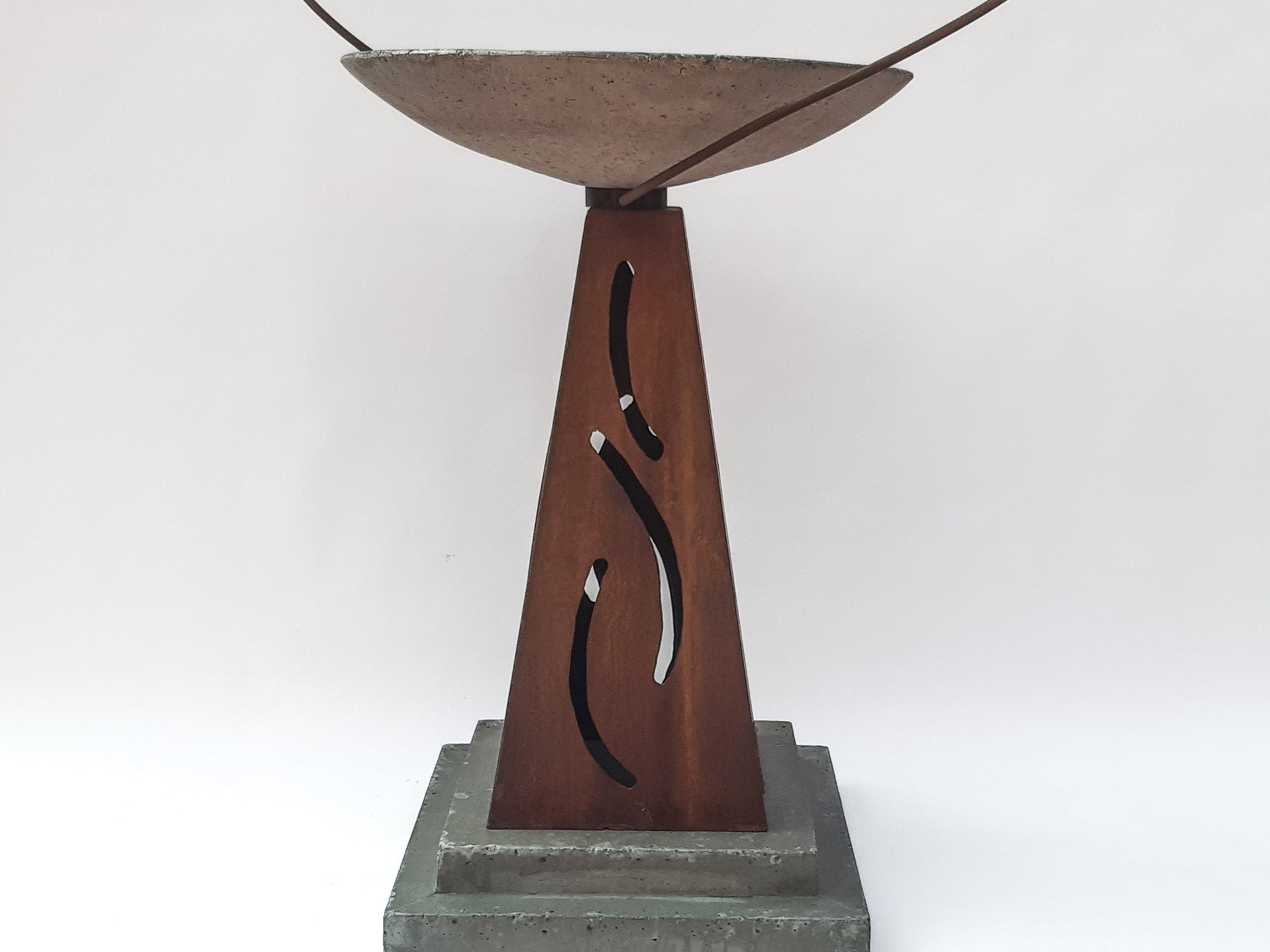 Birdbath Steel Twist